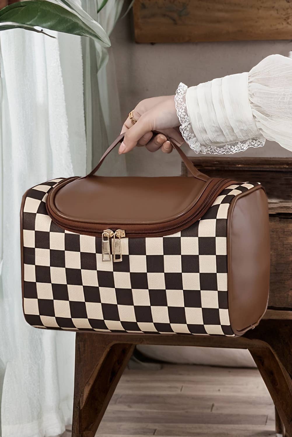 Checkered PU Leather Zipper Makeup Bag 9.6"*6.1"*6.1"
