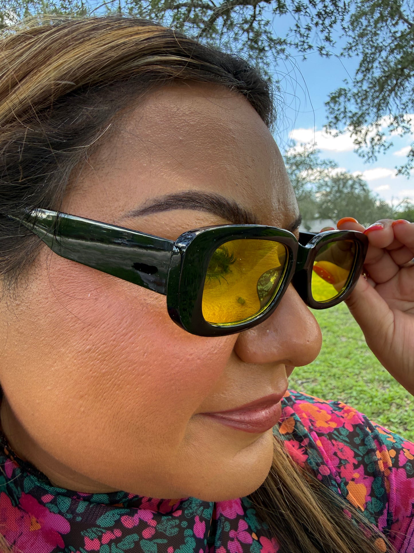 Black/Yellow Sunglasses